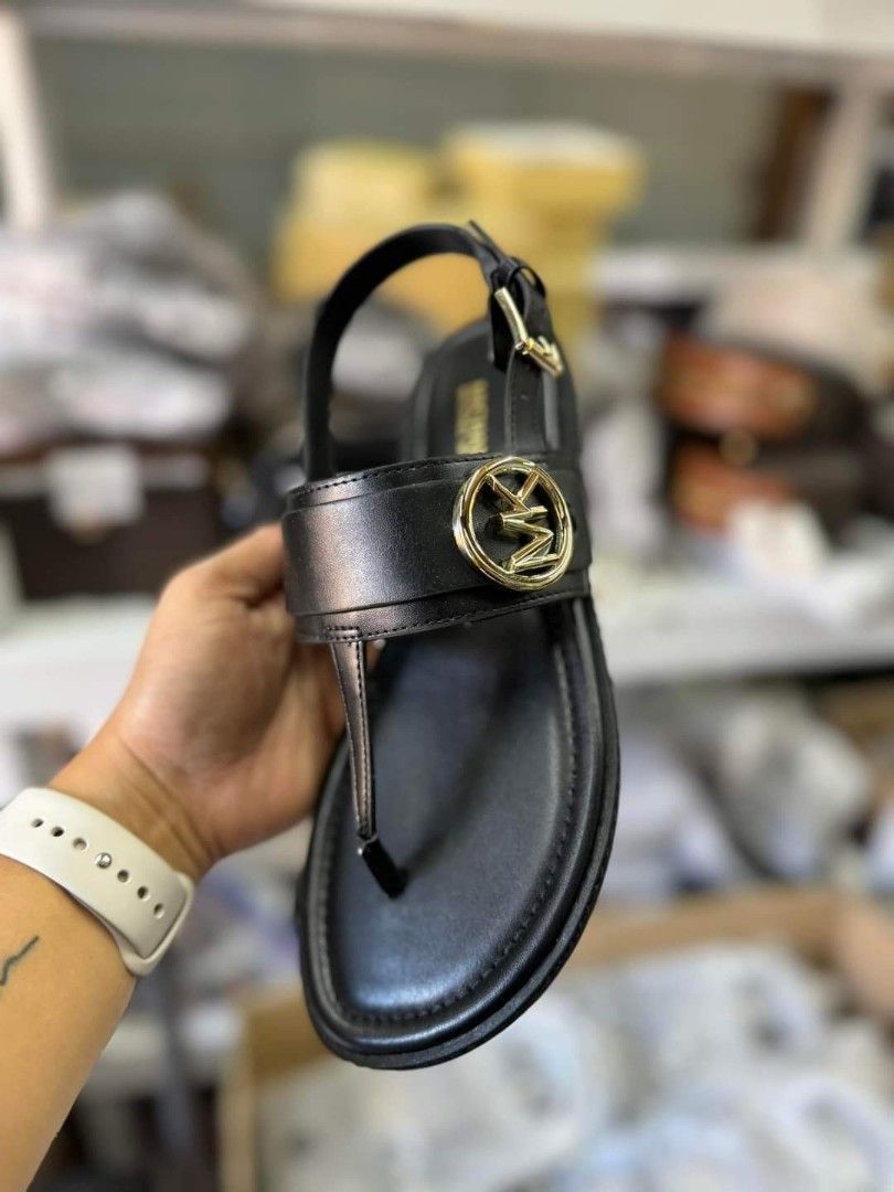 Sandals size 6 clearance
