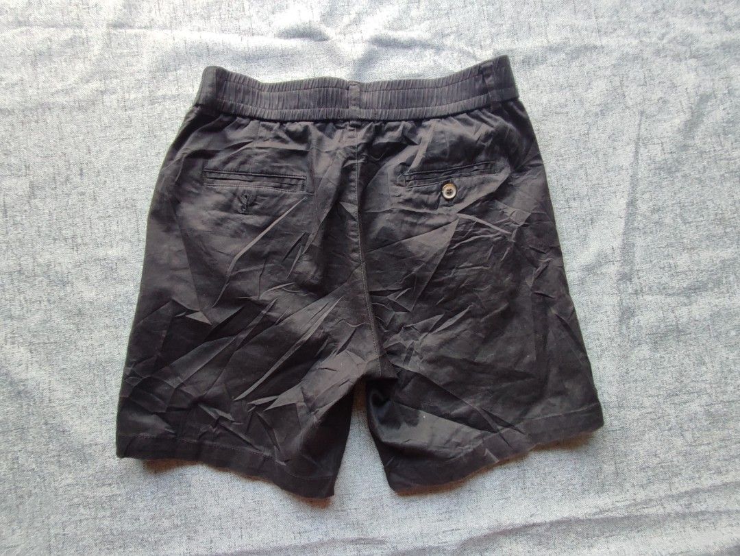 MOSSIMO COTTON SHORTS (Category: Shorts) located in Caloocan City. Submitted by entropythrifts (Listing ID 1266547640, Image 2). Description: MOSSIMO COTTON SHORTS 200 + SF * 9.5/10 CONDITION * 9.5/10 COLOR RATE * NEED WASH * NO ISSUE * 46 X 40 CM ** THRIFTED **.