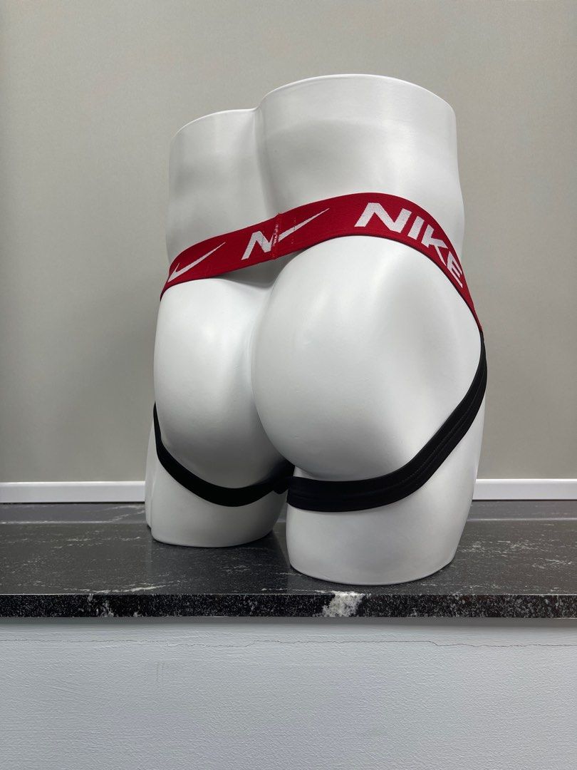 Nike 後空底褲粗邊紅色M, 男裝, 褲＆半截裙, 內褲boxer - Carousell