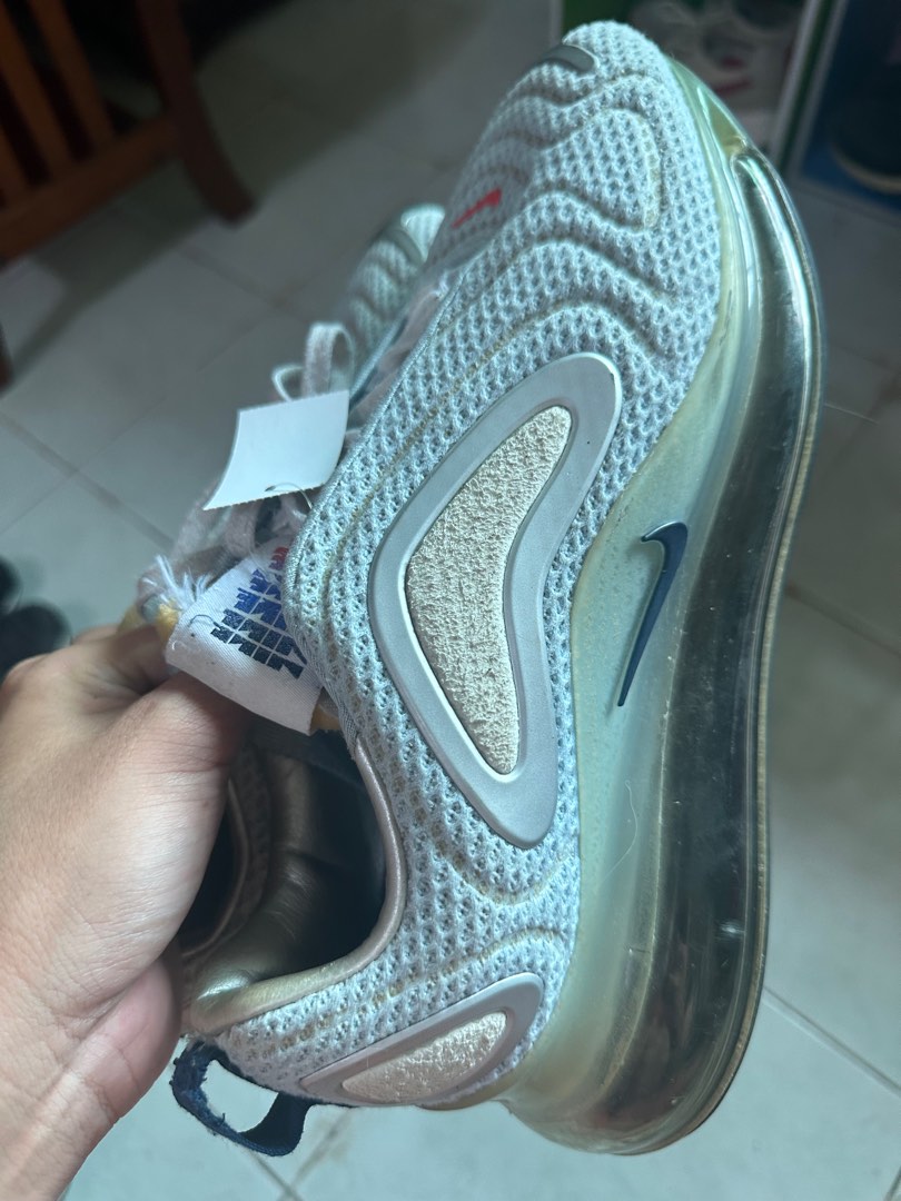 Nike 720 waffle store
