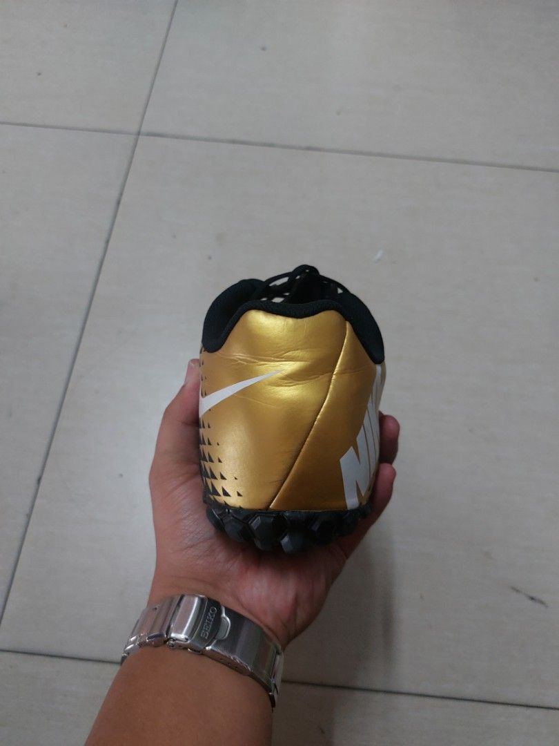 Nike Bomba TF Gold Black Indoor Soccer Turf Shoes Black White Gold 29 cm