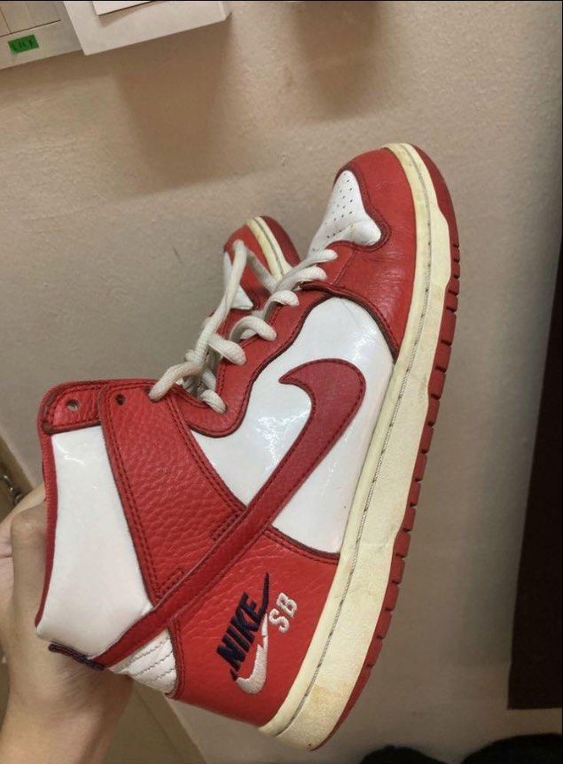 Nike SB Dunk High Future Court Red