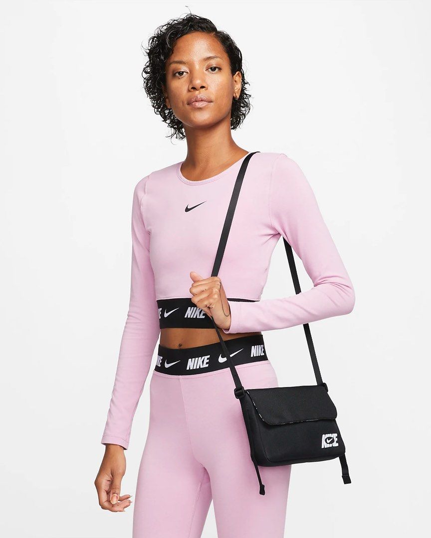 Nike sportswear futura online