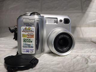Nikon 4300