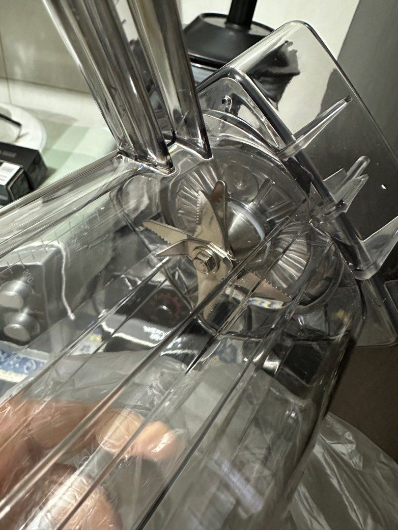 Noisy heavy duty blender 8 blade, TV & Home Appliances, Kitchen