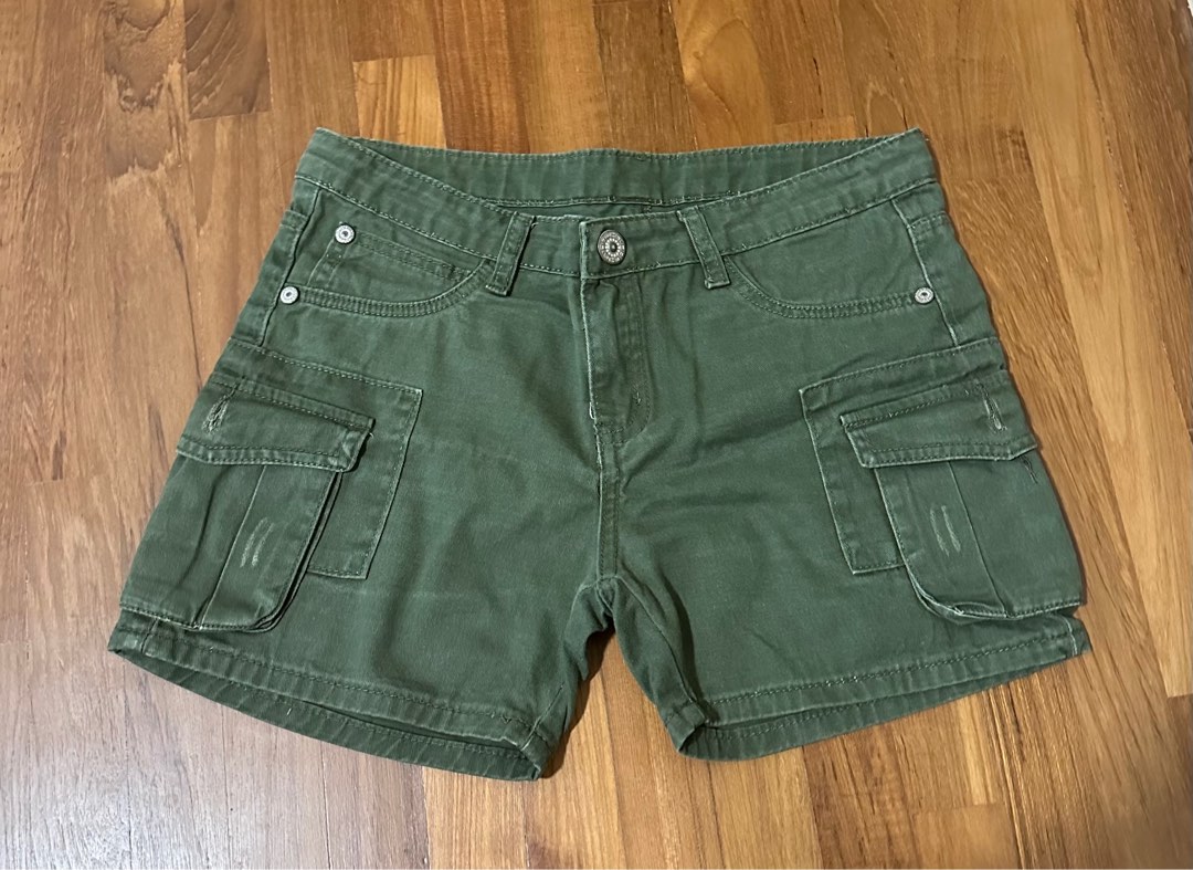 Olive green shorts, Women's Fashion, Bottoms, Shorts on Carousell