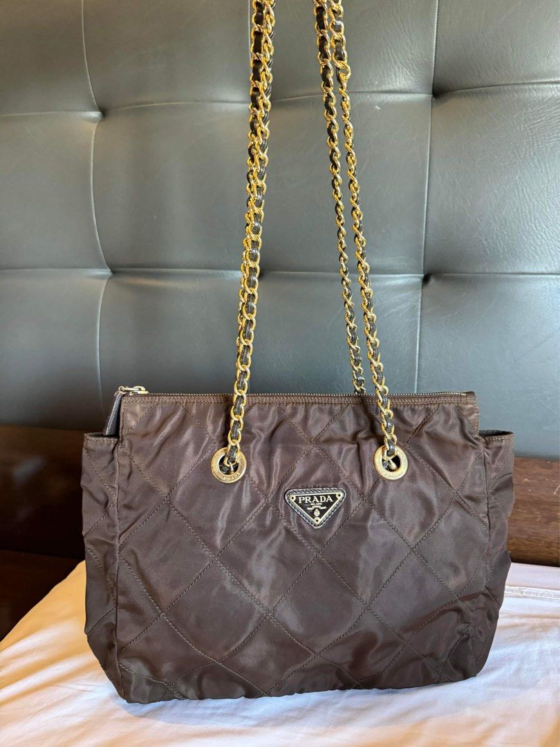 Vintage prada chain bag 2025