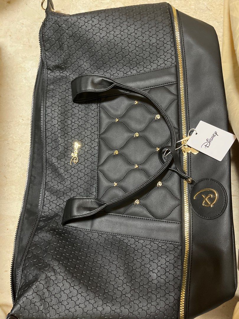 Primark Disney s Mickey Mouse Quilted Weekend Bag