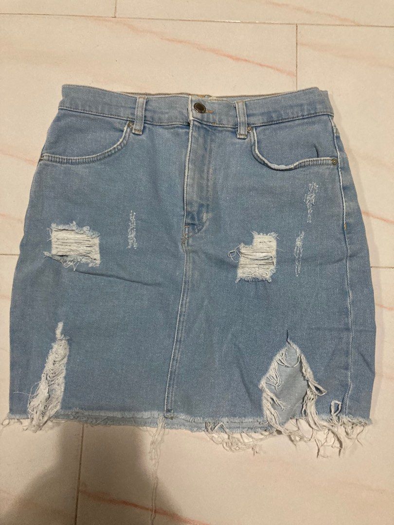 Pull and bear ripped denim skirt store