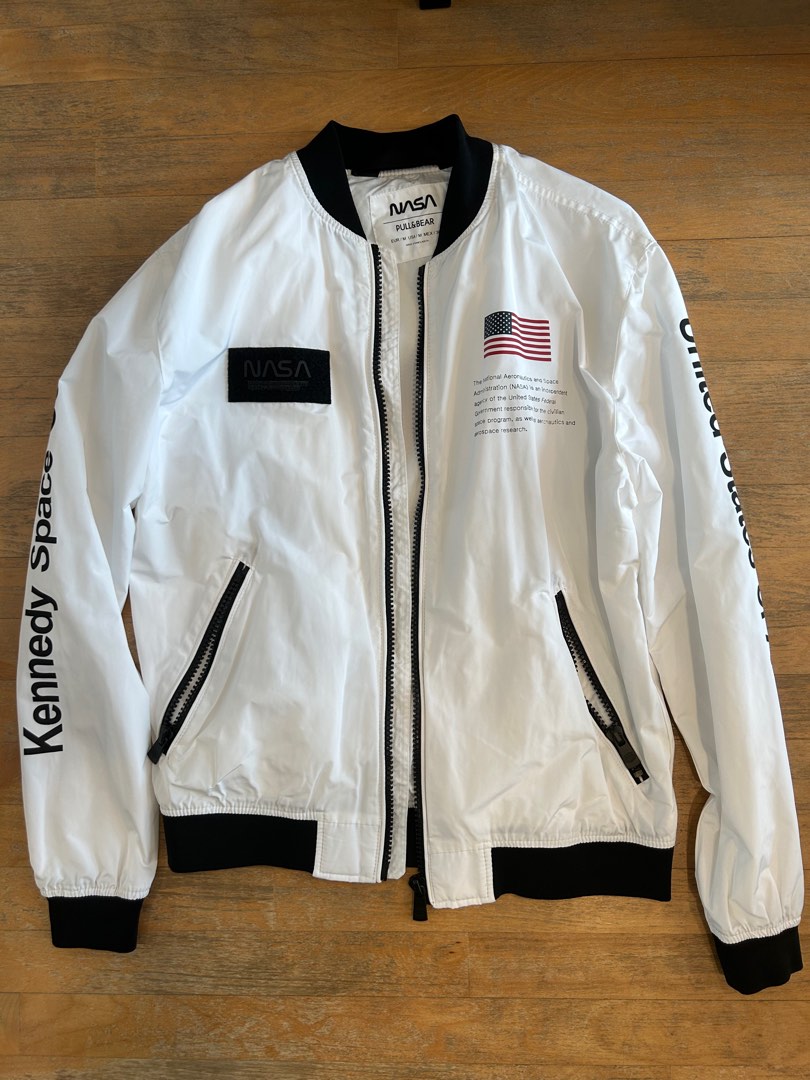 pull and bear bomber jacket windbreaker