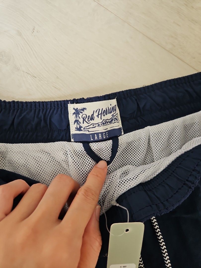 Red herring sale mens shorts