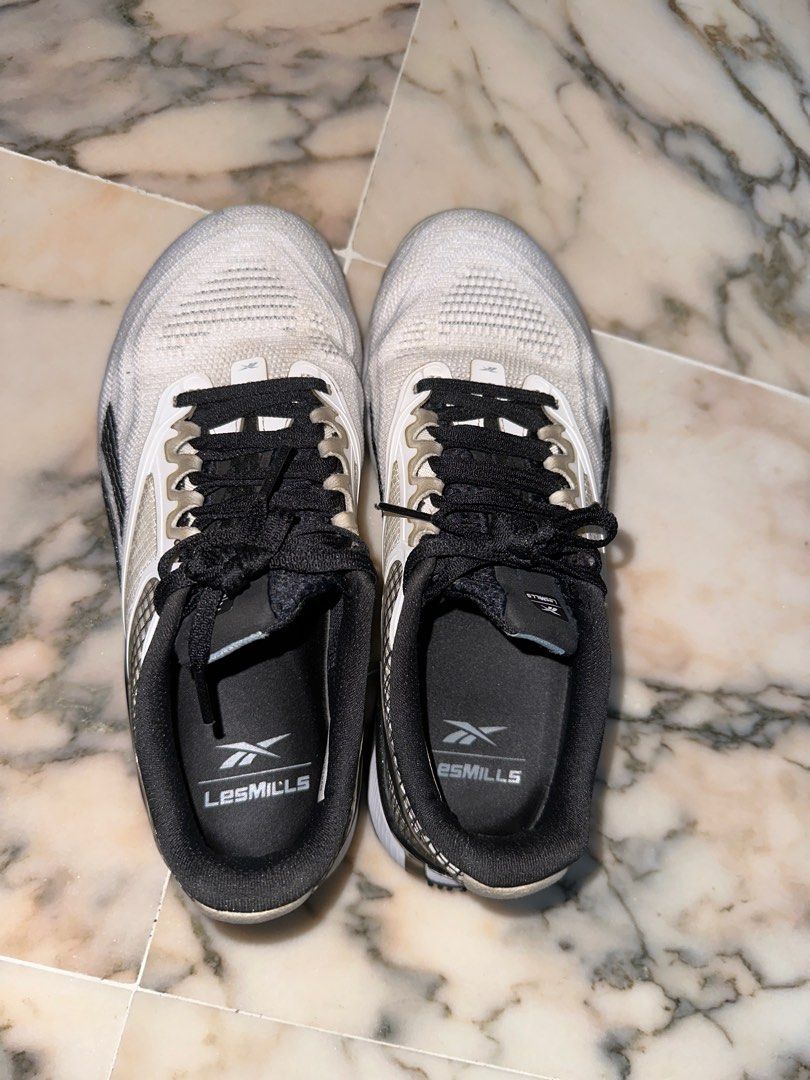 Reebok crossfit tennis shoes top
