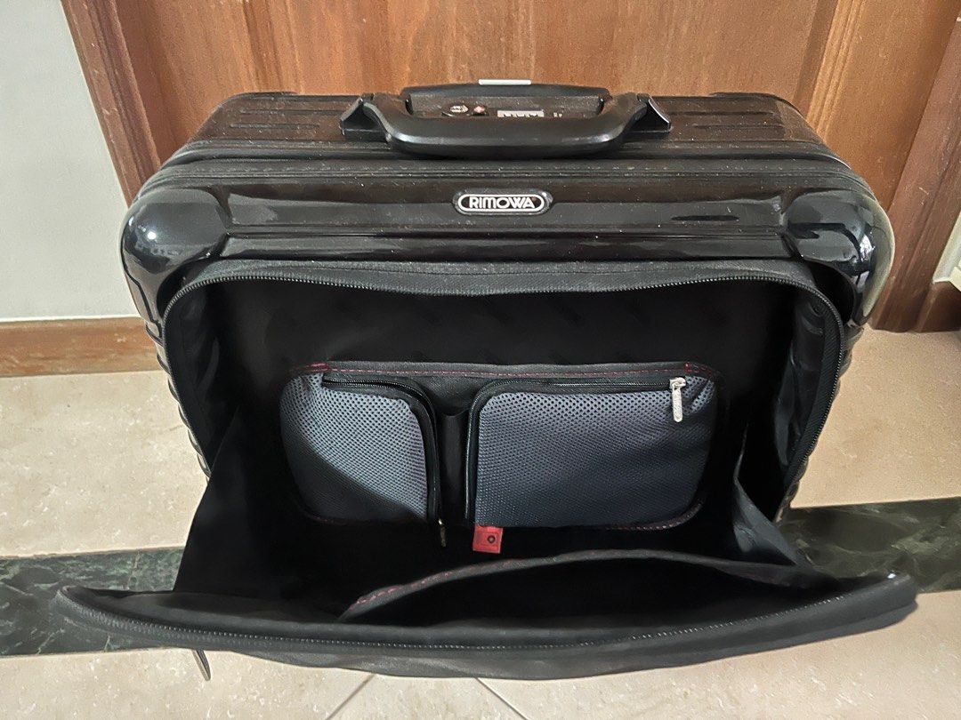 Rimowa business luggage store
