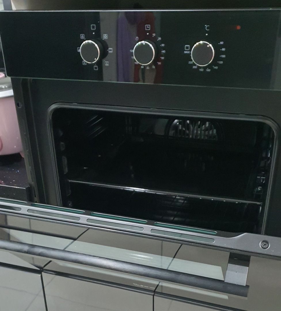 Rubine build in oven modelRBOCavo60BL, TV & Home Appliances, Kitchen