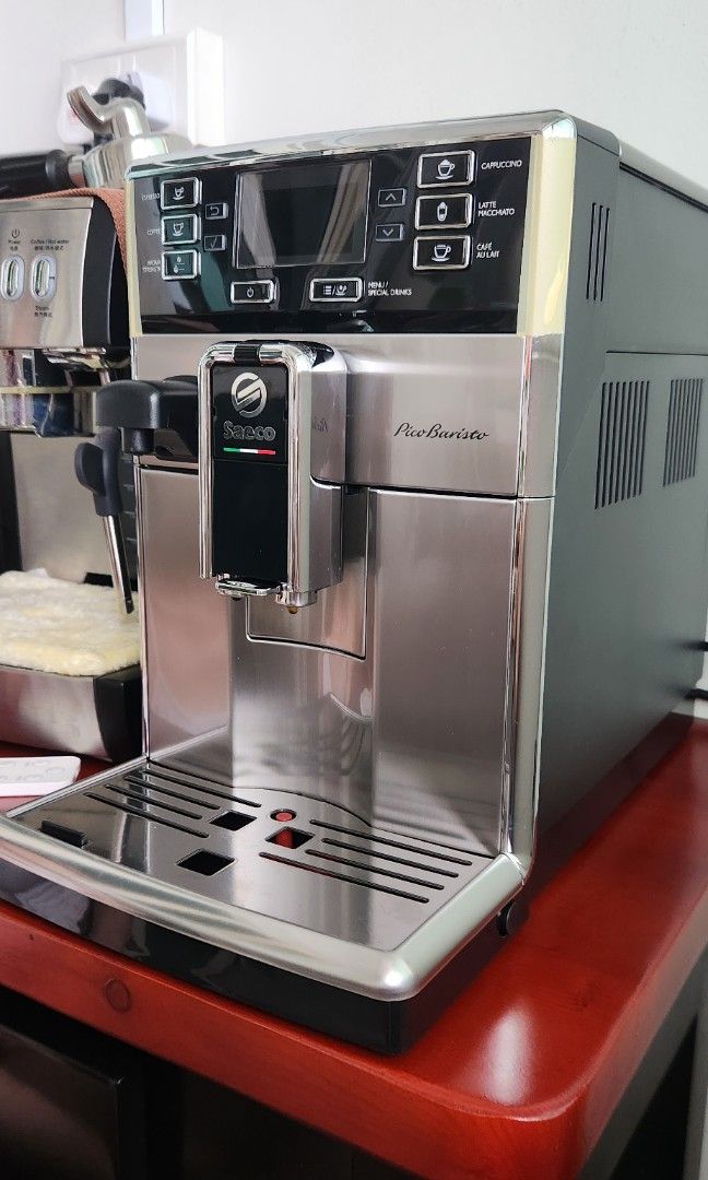 Saeco PicoBarista Automatic Coffee Machine SM5473, TV & Home Appliances