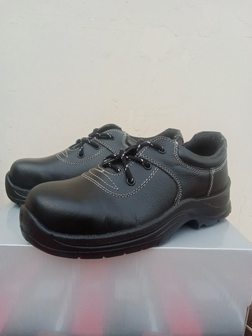 Safety shoes merk Kings honeywell, Fesyen Pria, Sepatu , Lainnya di