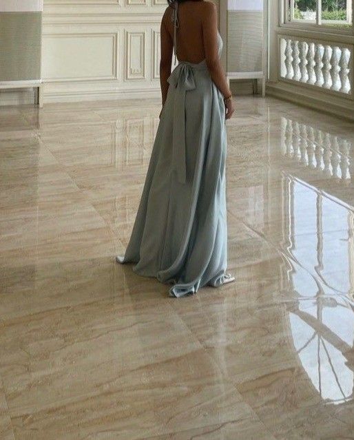 Powder Blue Long Gown FOR RENT (Category: Evening dresses & gowns) located in Cebu City. Submitted by heartag (Listing ID 1266597350, Image 2). Description: Halter Backless Long Gown perfect for wedding guest, ball and other formal events. Gown is Free Size; can fit Small to Large Frames for rent only.