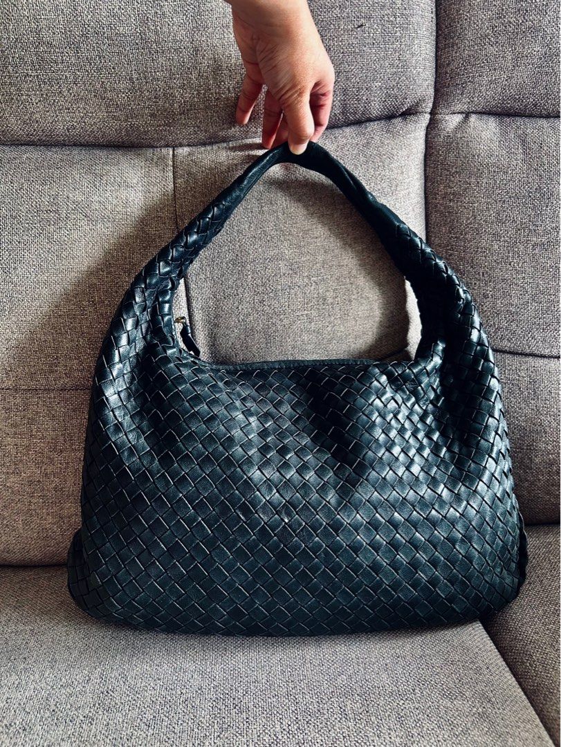 Bottega veneta hobo bag sale store