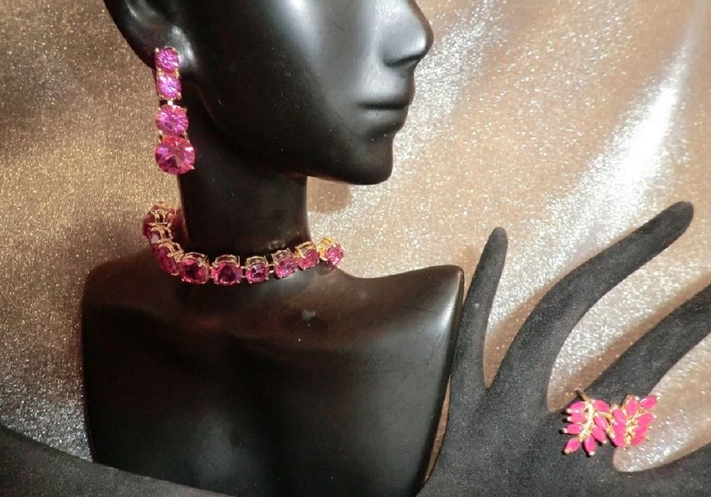 Fuchsia necklace and earrings hotsell