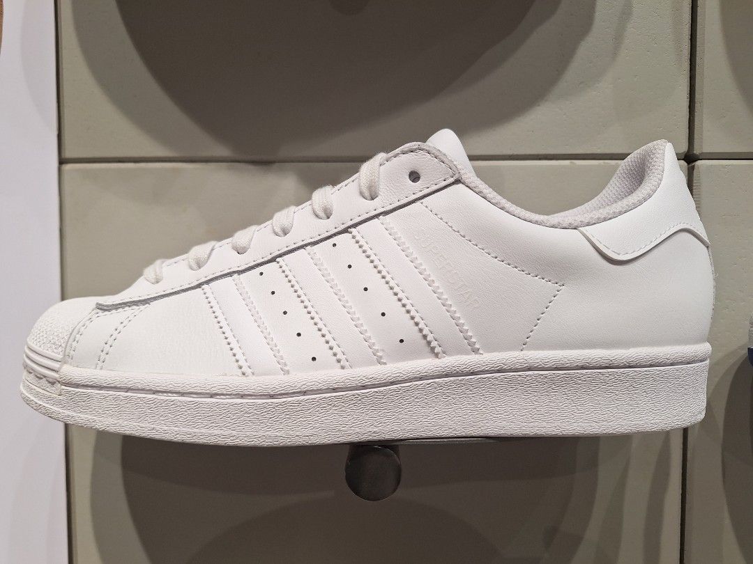 Superstar (White), Men's Fashion, Footwear, Sneakers on Carousell Superstar (White), Men's Fashion, Footwear, Sneakers on Carousell