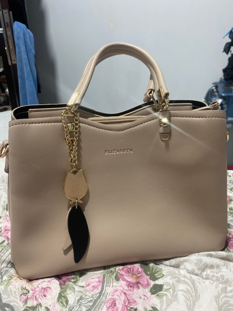 Tas elizabeth handbag MULUS SEPERTI BELI BARU DITOKO Barang Mewah Tas Dompet di Carousell