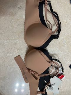 (Category: ) located in . Submitted by heysmileys (Listing ID 1266590230, Image 1). Description: .