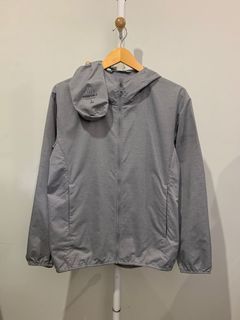 Uniqlo Lightweight Series
