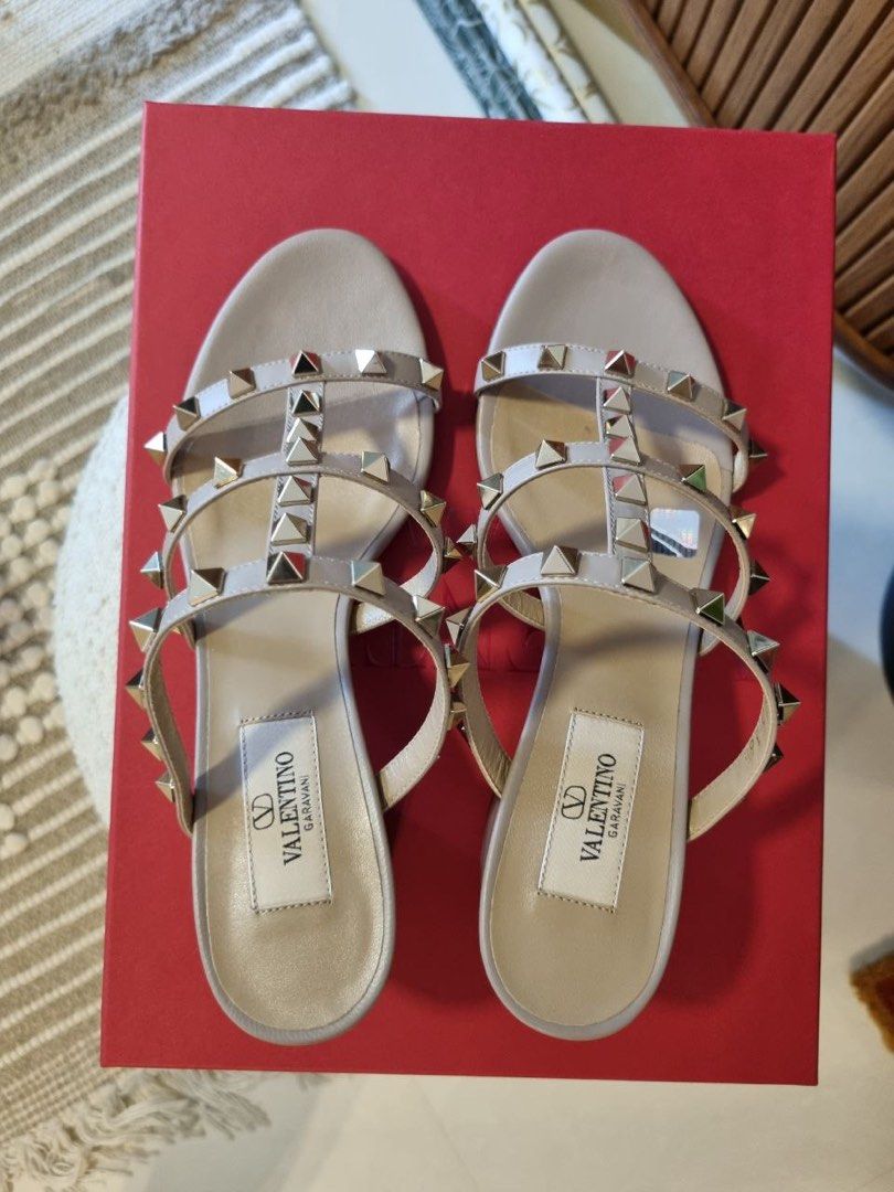 rockstud block heels