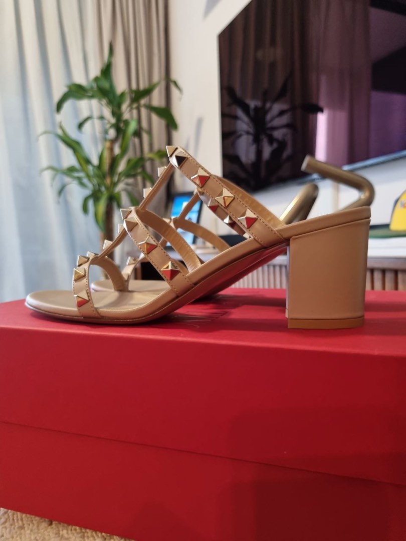 rockstud block heels