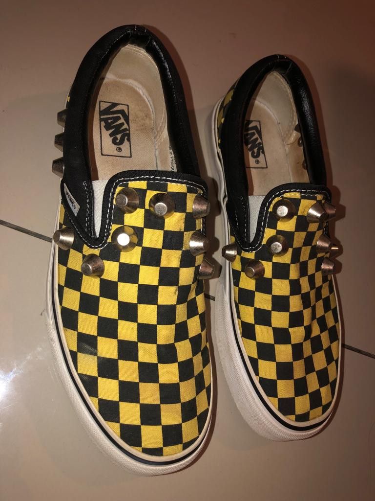 Dark yellow checkered vans shop