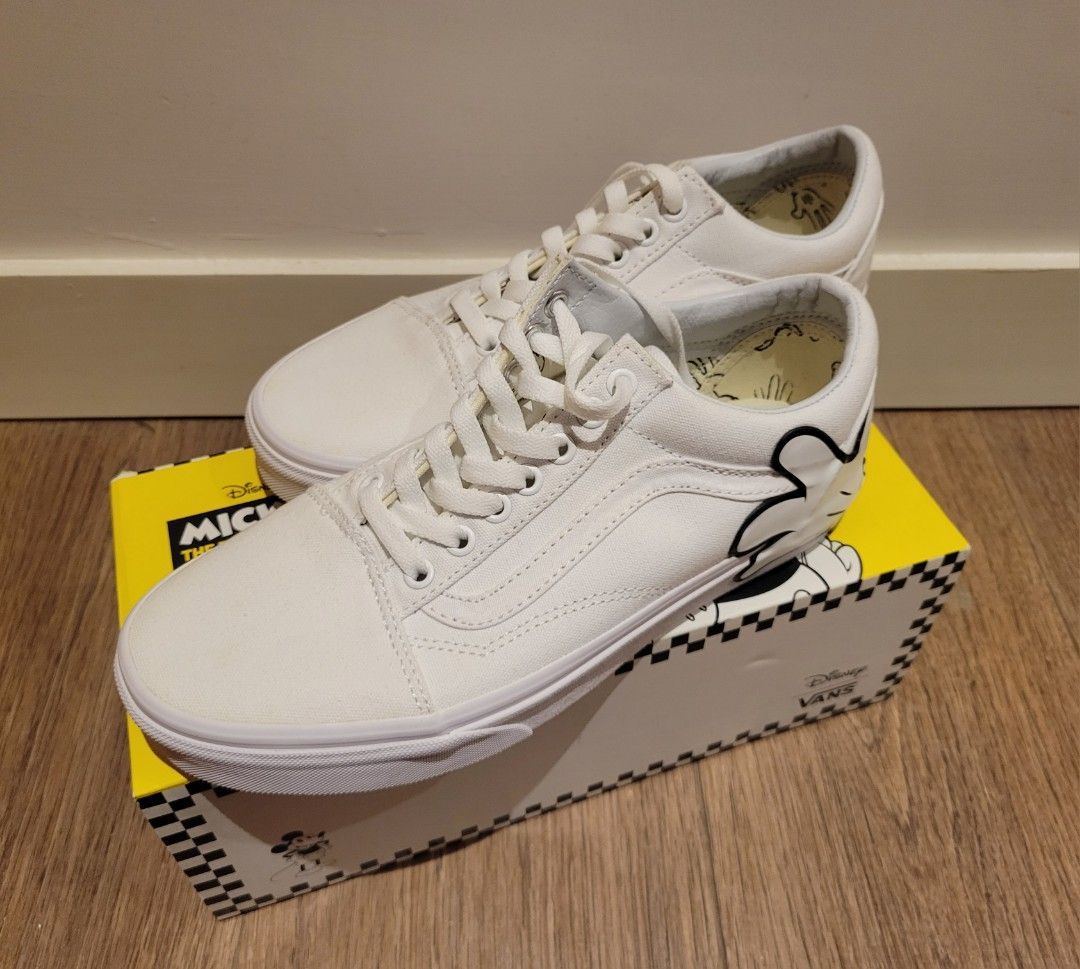Disney vans old skool true white 2025