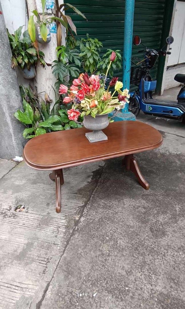 Plywood store center table