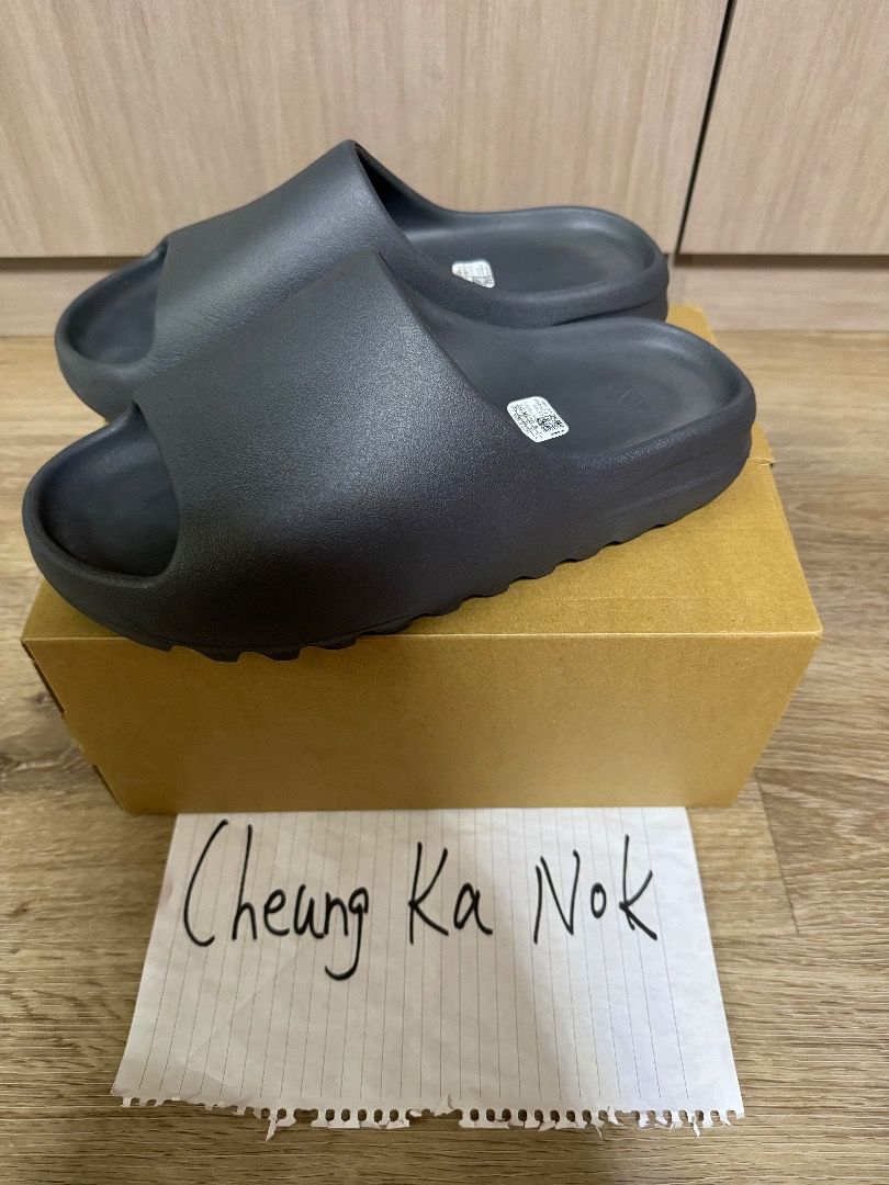 Yeezy Slide Slate Grey US10 UK10 FR44.5 27.5CM, 男裝, 鞋, 波鞋