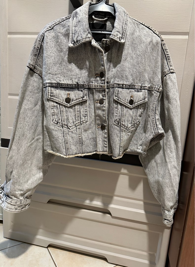 Zara denim jacket, Women's Fashion, Coats, Jackets and Outerwear on