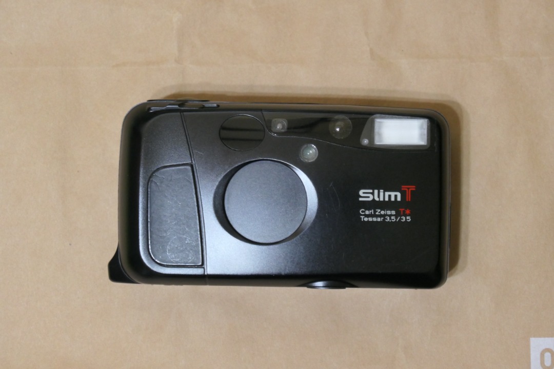 90% New Kyocera Slim T (等同Yashica T4), 攝影器材, 相機- Carousell