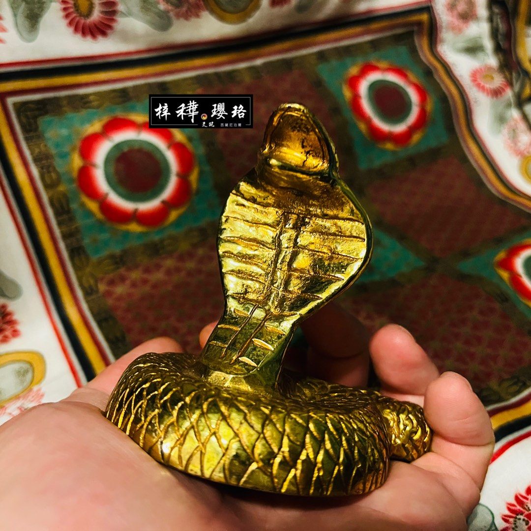 金蛇】老黃銅眼鏡蛇文鎮擺設一枚, 興趣及遊戲, 收藏品及紀念品, 古董