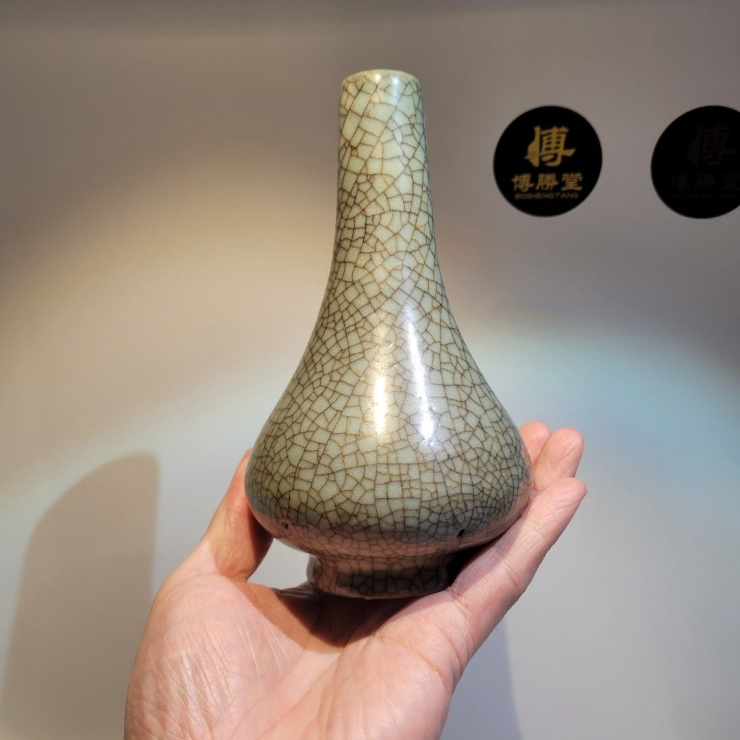 古董瓷器收藏：哥窯灰青釉胆瓶（宋元老瓷，黑胎）收藏品級別💎💎, 興趣
