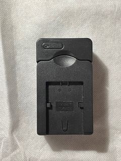 [佳美能]  USB相機電池充電器 (Kamera EX-M)
