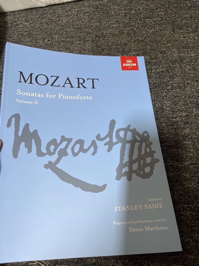 pianoforte　Toys,　on　ABRSM　Mozart　Textbooks　Magazines,　Hobbies　Books　sonatas　2,　Vol.　for　Carousell