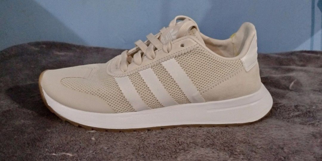 Tan discount adidas shoes
