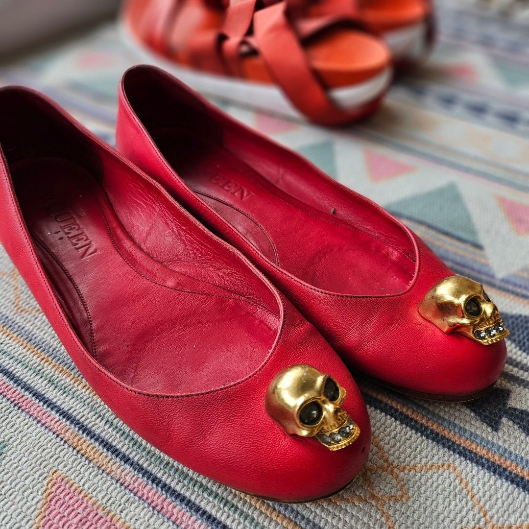 Alexander mcqueen skull flats 2025