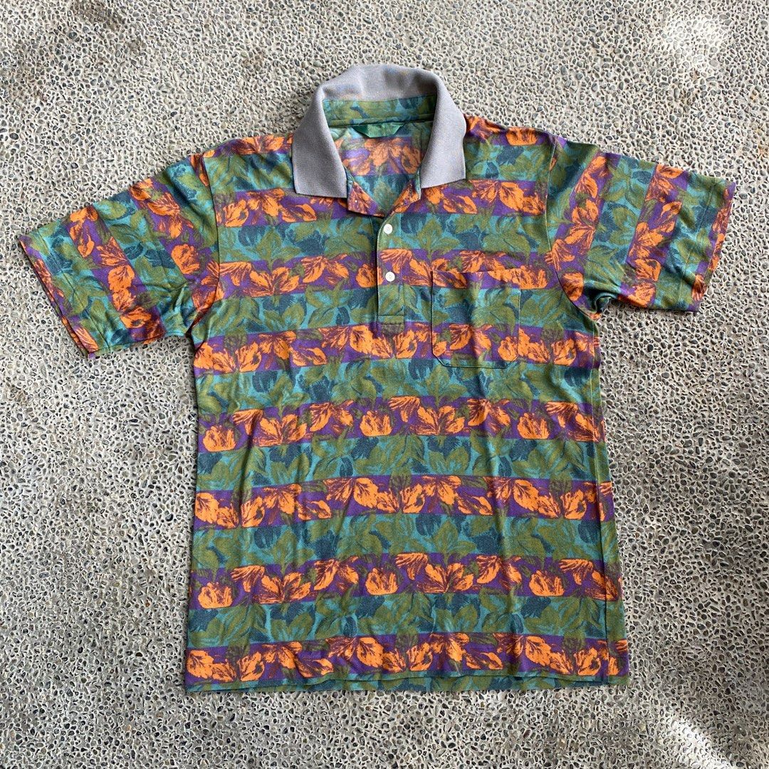 Arnold Palmer Grpahic Polo Shirt (Category: Tshirts & Polo Shirts ) located in Pakil. Submitted by sicko.stuff_ (Listing ID 1263472945, Image 1). Description: Tagged L fits M Width: 19 Length: 26 Condition: Great.