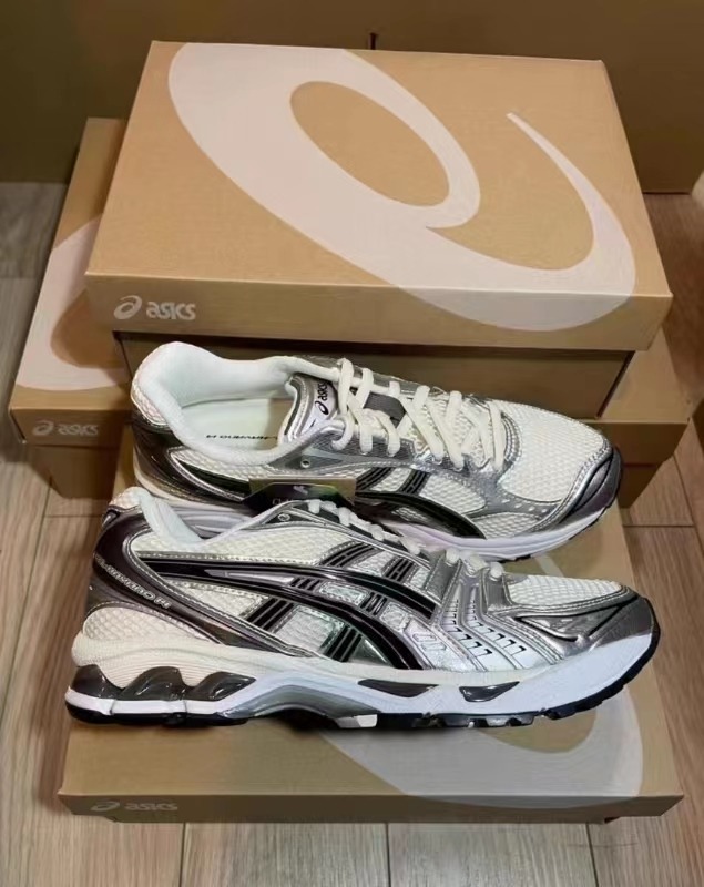 Asics non slip shop