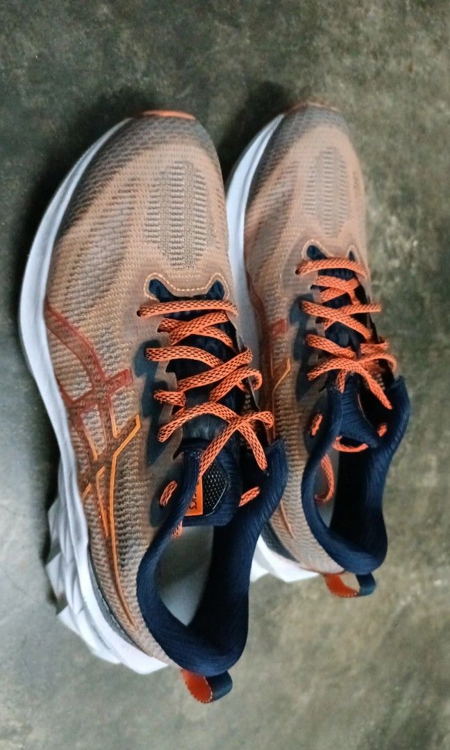 Asics novablast sale on sale