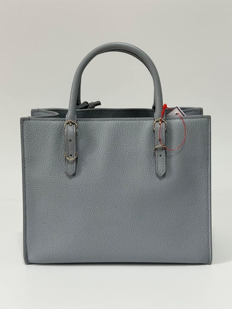 Authentic Balenciaga Papier mini metallic edge (Category: Luxury Bags & Wallets) located in Quezon City. Submitted by hellopatchi (Listing ID 1263361715, Image 3). Description: Papier mini metallic edge 8.8/10 condition Powder blue Inclusions: mirror, strap .