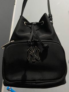 Authentic MLB Nylon Bag