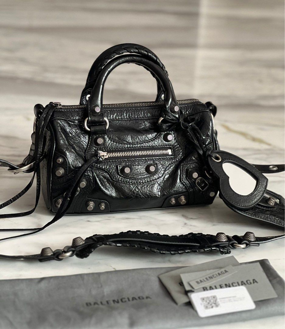 Balenciaga Le Cagole Mini Duffle Bag, Barang Mewah, Tas Dompet