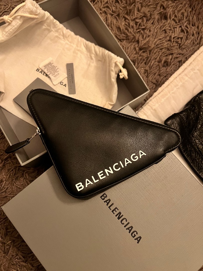 BALENCIAGA] Balenciaga Triangle Duffle 527272 Shoulder bag Calf light blue  ladies shoulder bag – KYOTO NISHIKINO