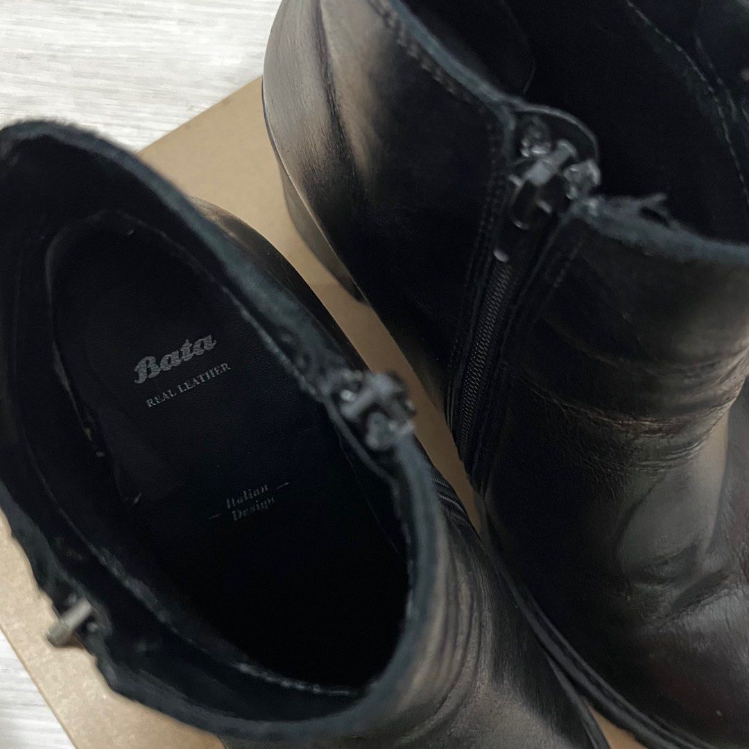Black Boots from Milan Italy, Women's Fashion, Footwear, Boots on Carousell