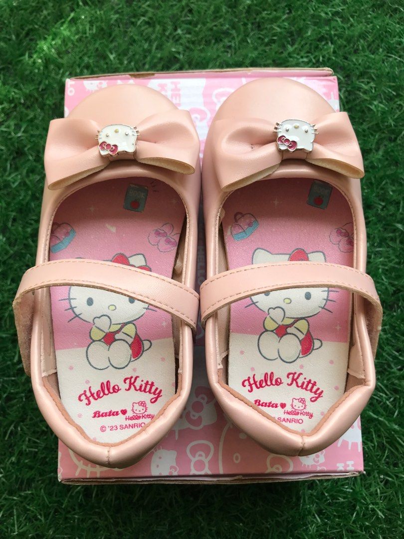 Bata x Hello Kitty Infant Shoes Pink size 23